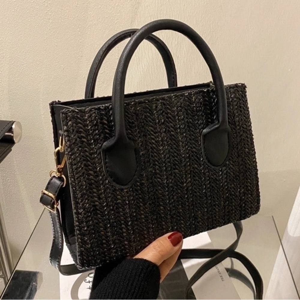 Elegant Black Woven Handbag well made great bag very fashionable - Picture 2 of 3